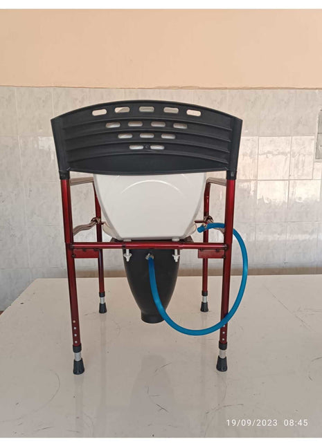 Taharet Musluklu Seyyar Katlanabilir Hasta Yaşlı Tuvalet Sandalyesi Klozetli Wc Li Oturak