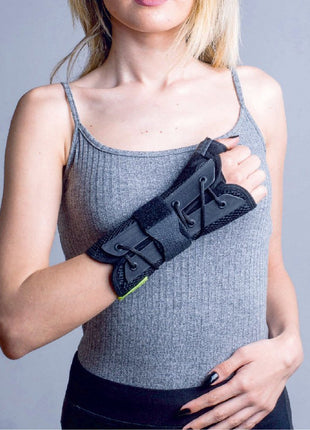 Metal Destekli El Bilekliği