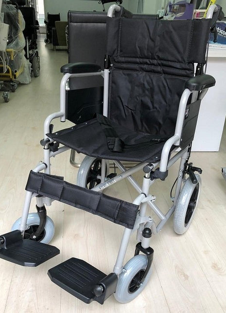 Comfort Dm-327 Mini Özellikli Tekerlekli Sandalye