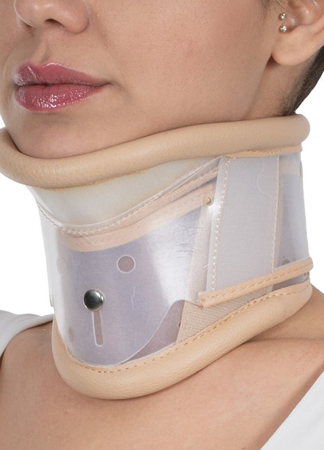 Servikal Çeneli Boyunluk Medium 36-39 Cm. Boyun Çevresi